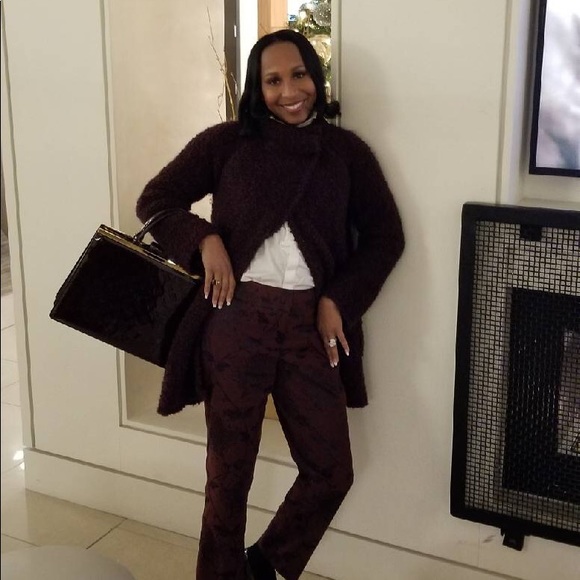 Meet your Posher, Vonda - Picture 3 of 3